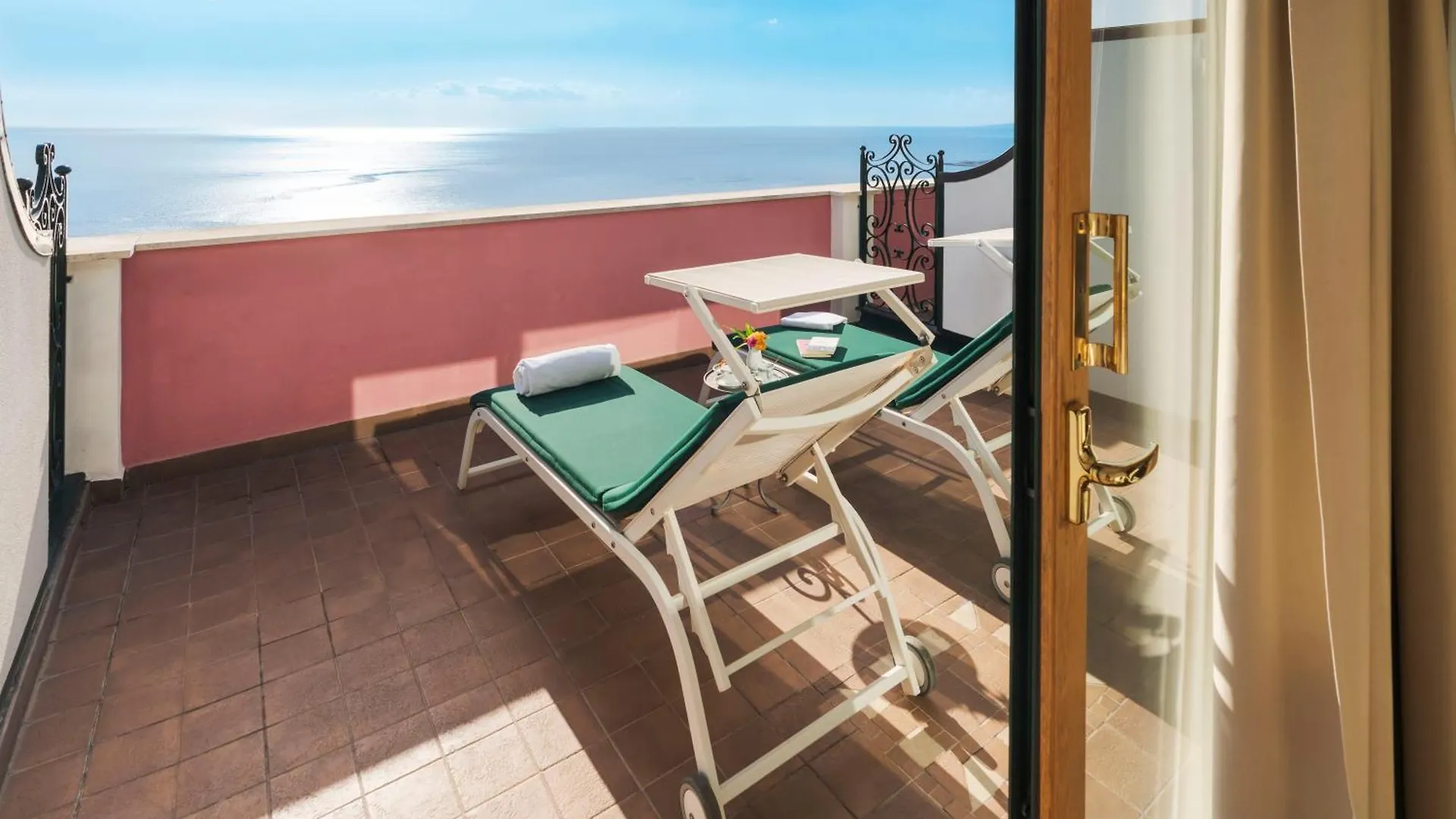 Hotel Villa Schuler Taormina 4*,