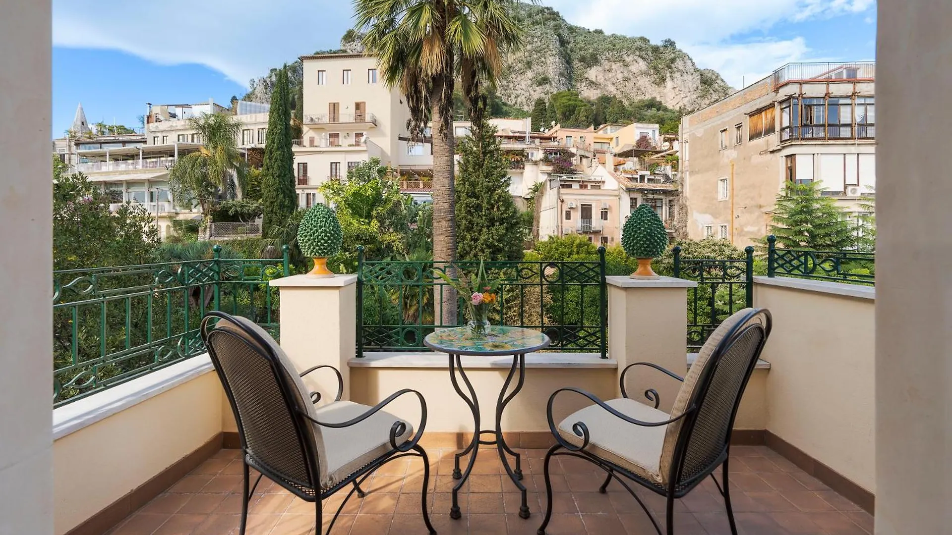 Hotel Villa Schuler Taormina 4*,
