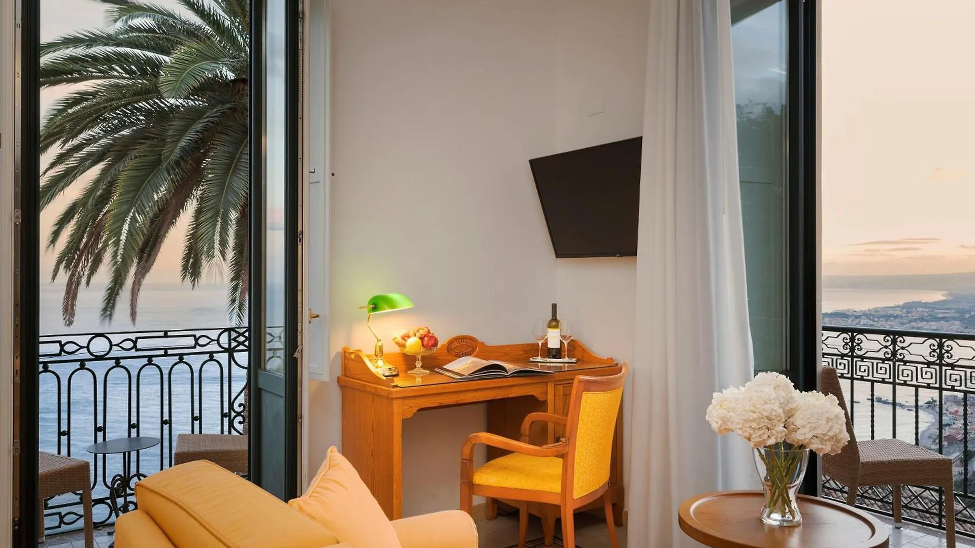 Hotel Villa Schuler Ταορμίνα 4*,  Ιταλία