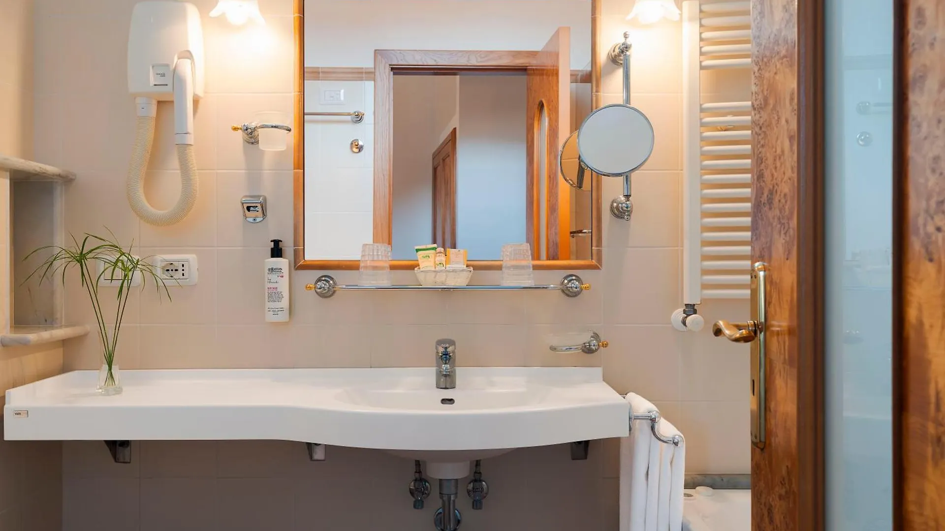 Hotel Villa Schuler Ταορμίνα 4*,  Ιταλία